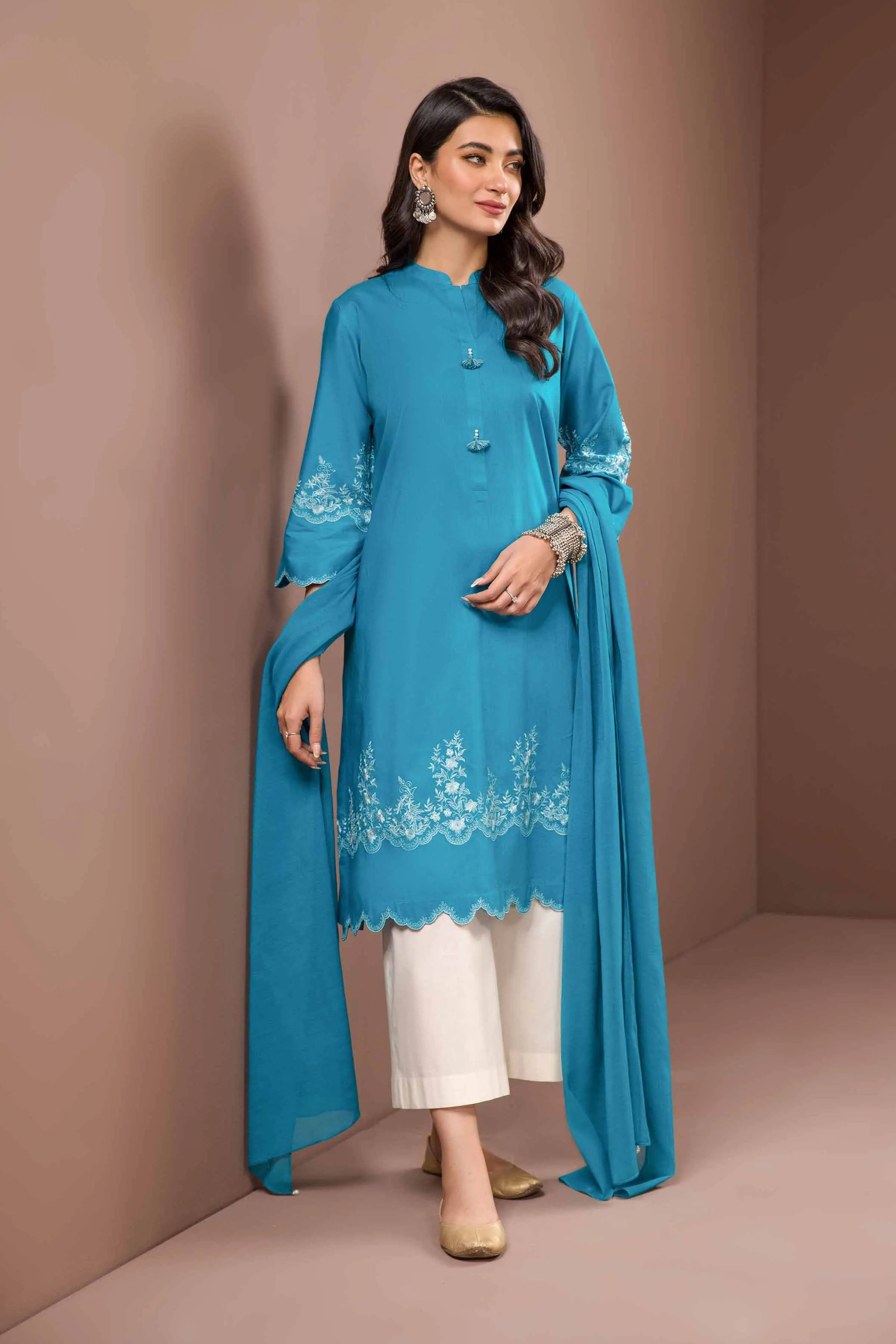 2 Piece - Embroidered Suit - PE23-169