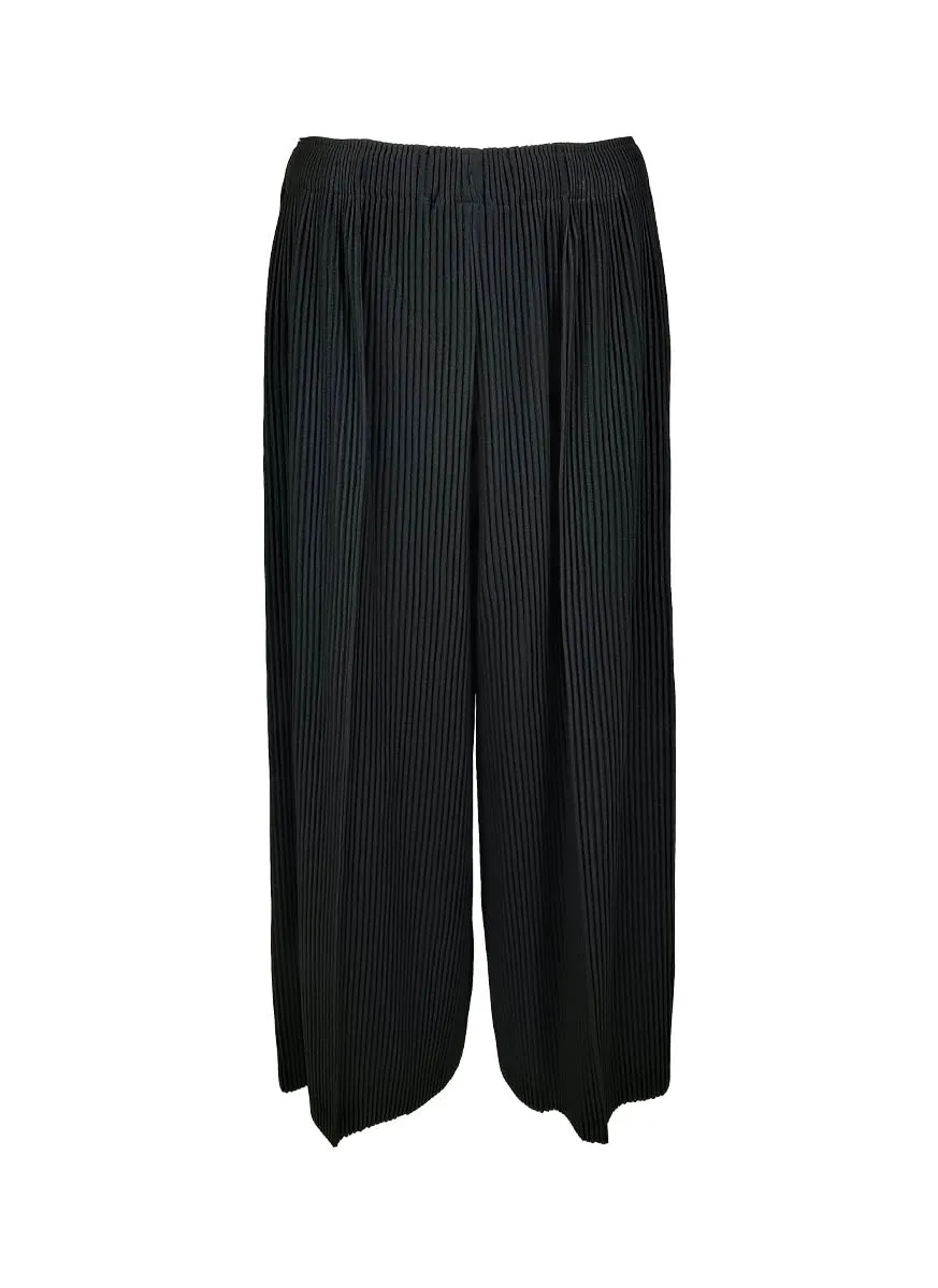 2230068 Wide Leg Pleats Pants *Black *Last Piece