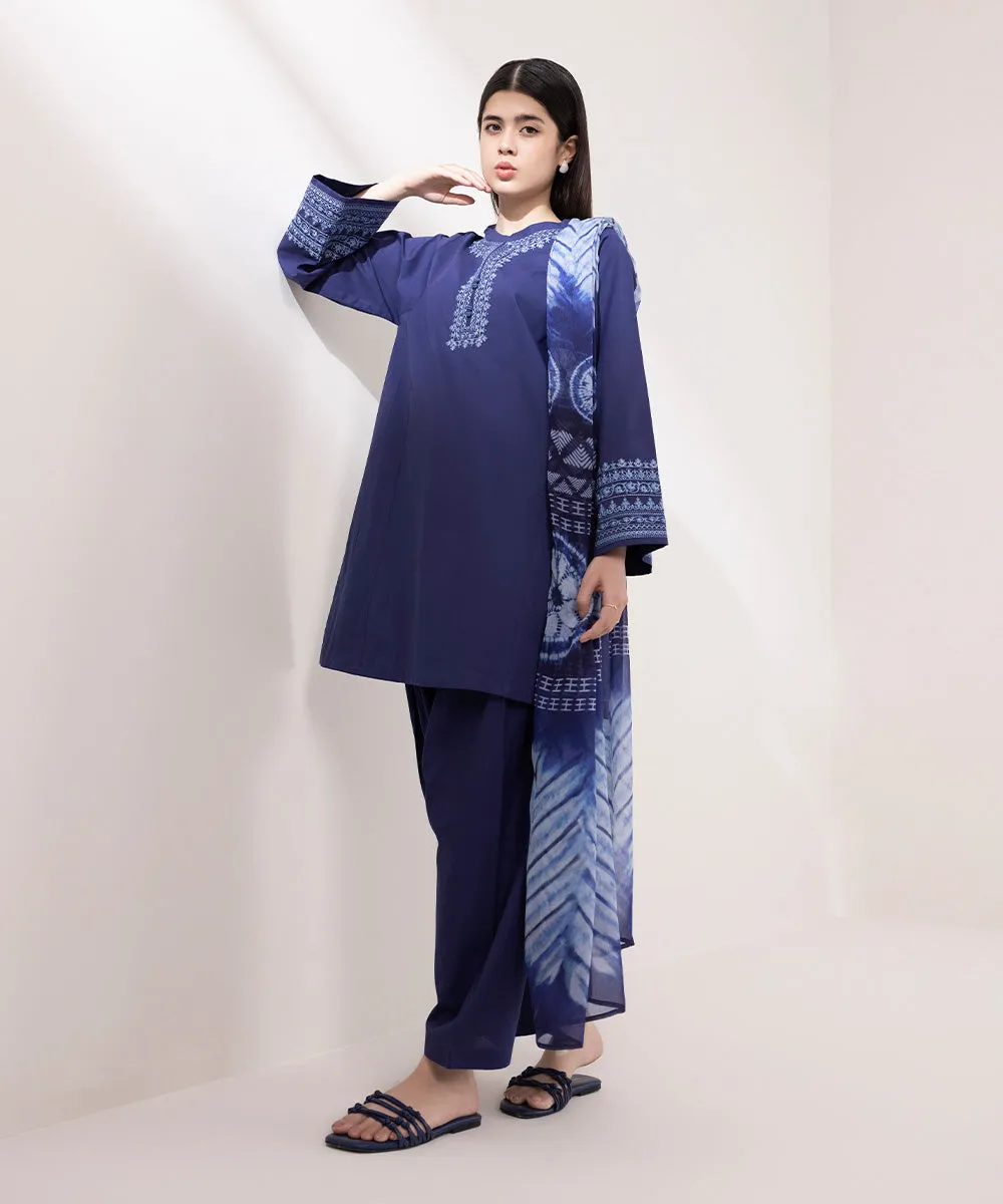 3 Piece - Embroidered Lawn Suit