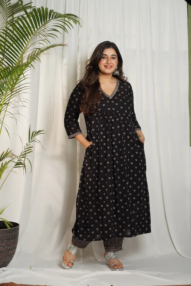 Ajrakh Lotus Pleated Mul Kurta