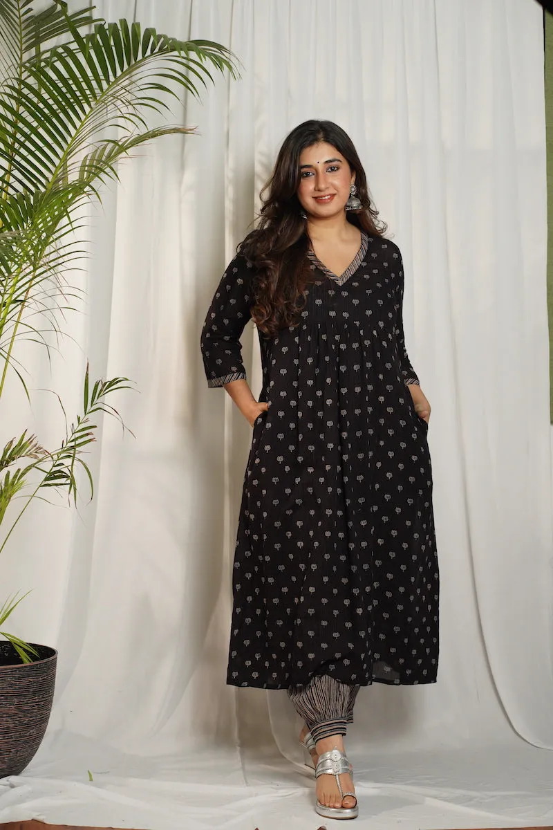 Ajrakh Lotus Pleated Mul Kurta