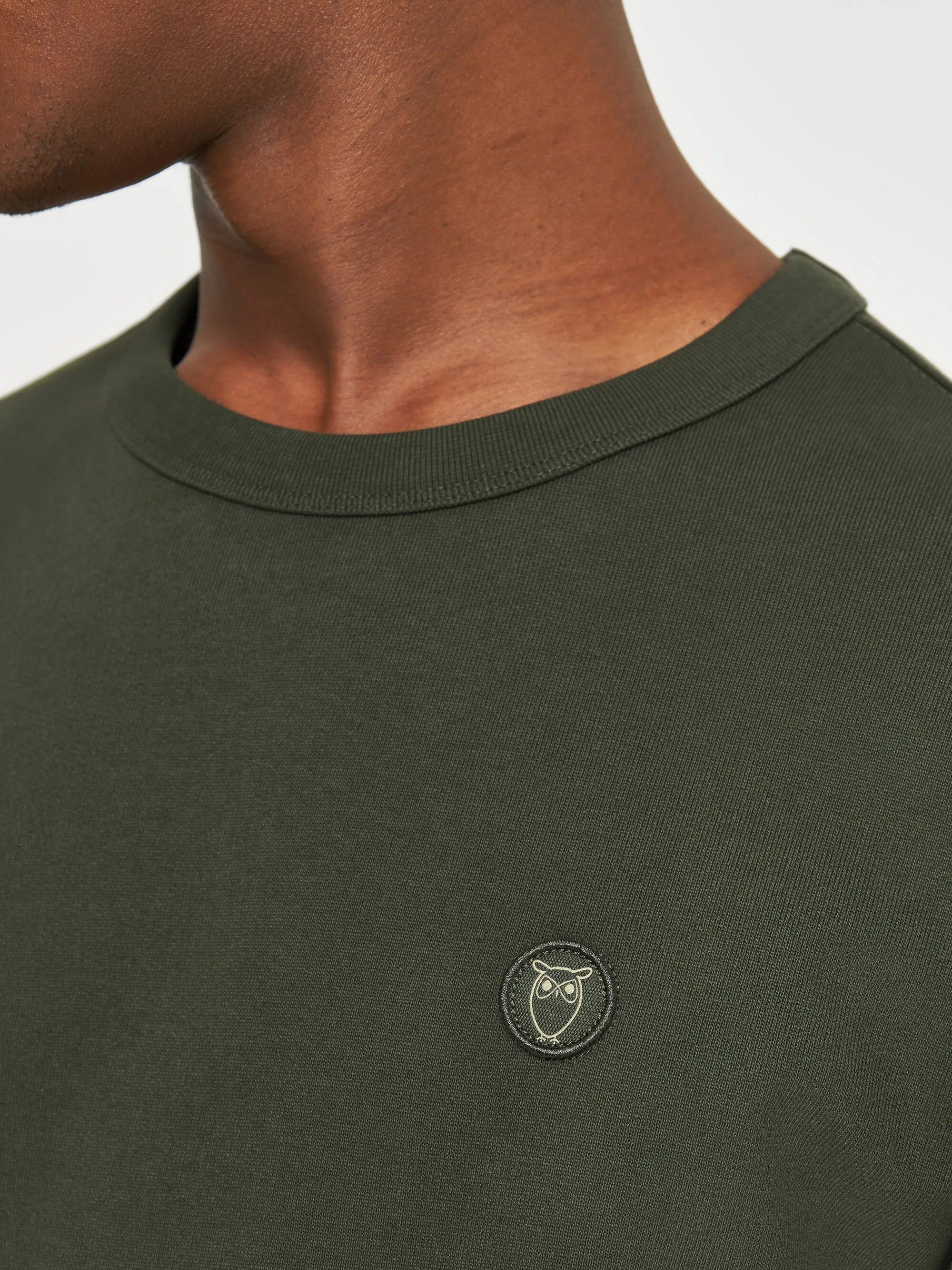 Basic badge sweat - Forrest Night