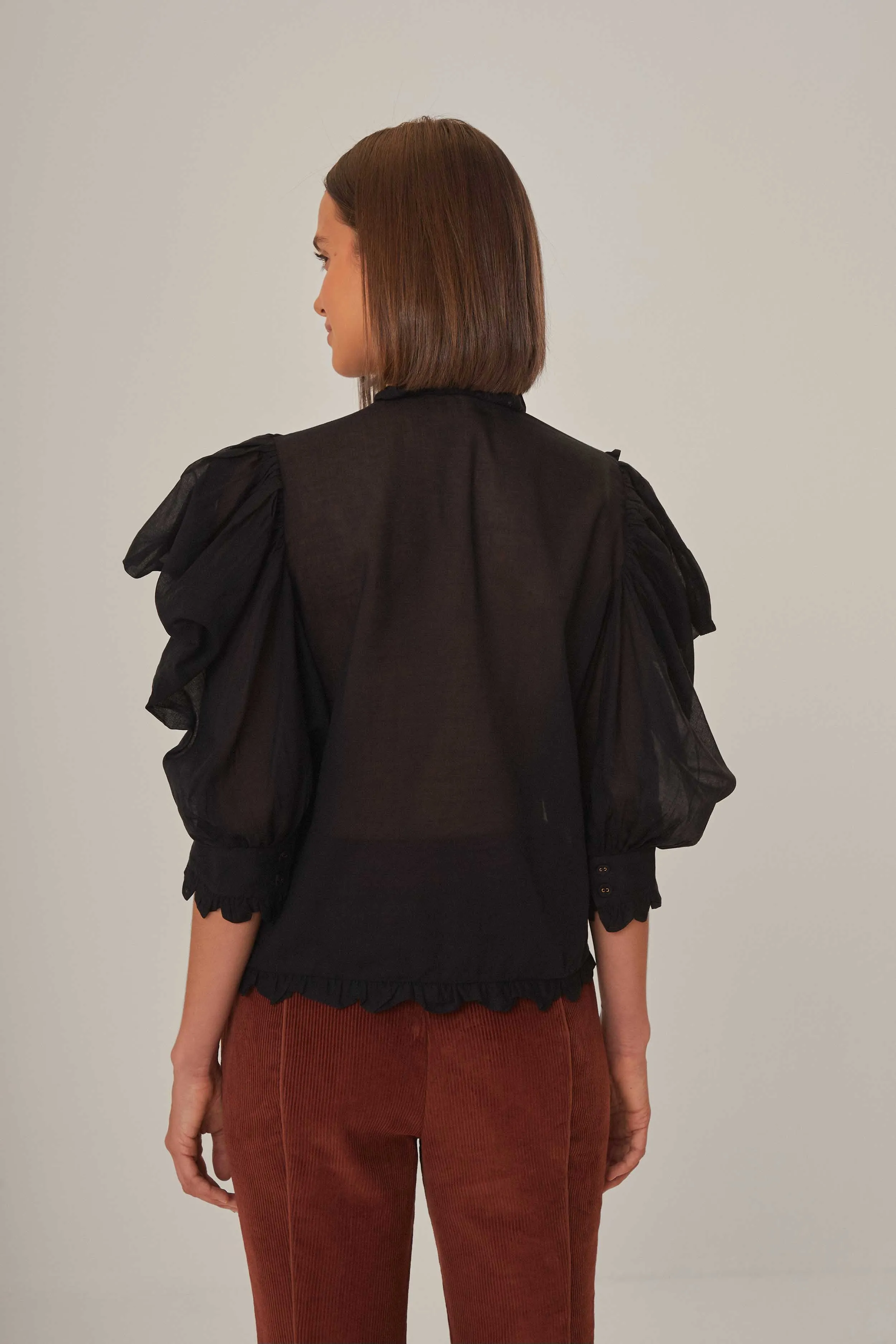 Black Short Sleeve Pleated Blouse