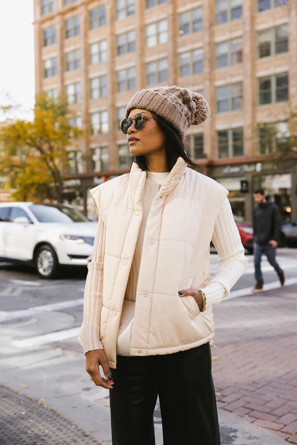 Caelan Puffer Vest in Cream