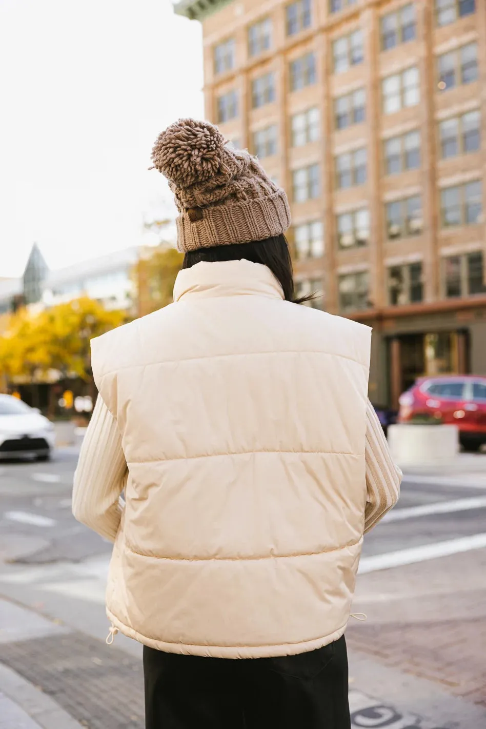 Caelan Puffer Vest in Cream