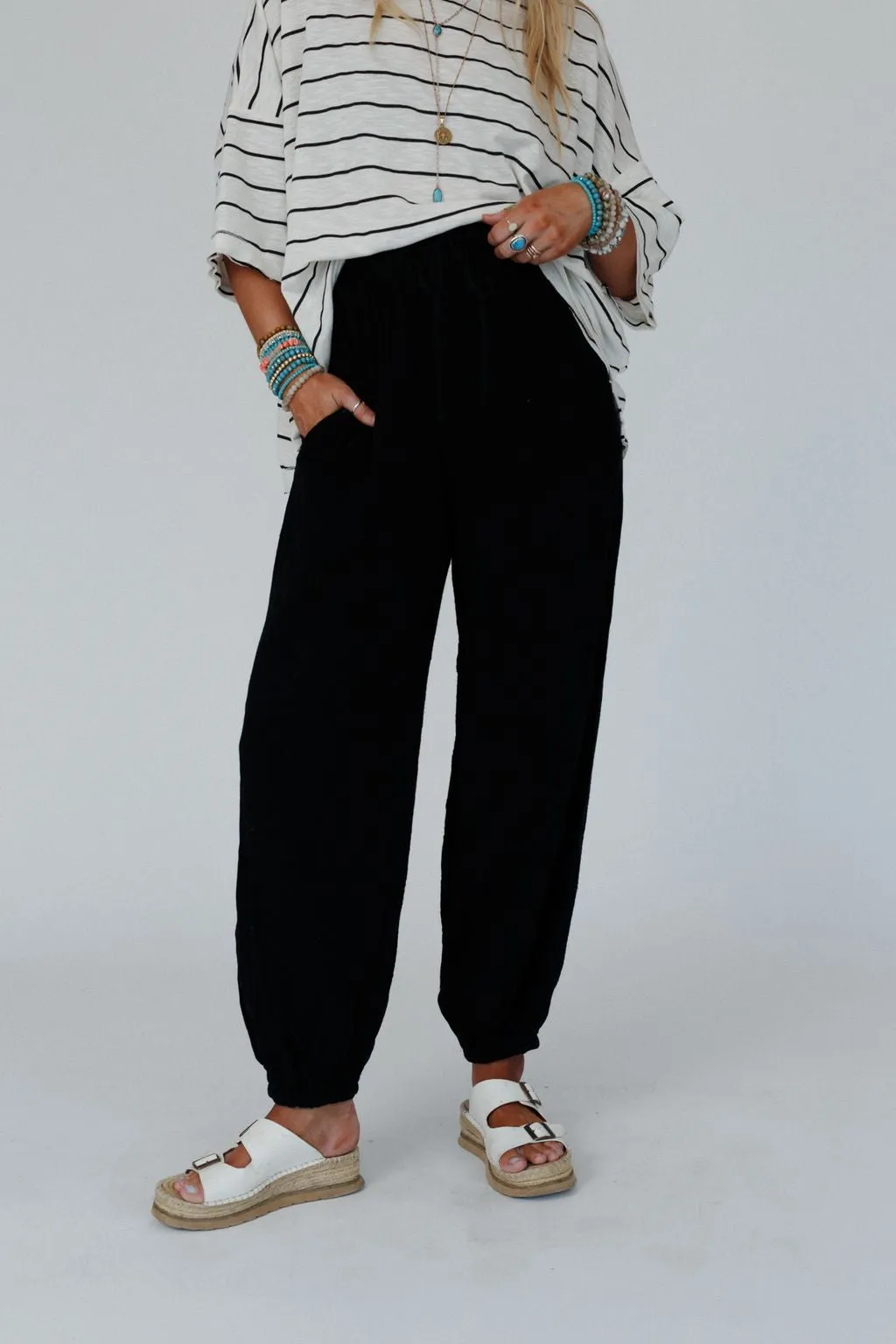 Celestia Wide Leg Cinched Pants - Black