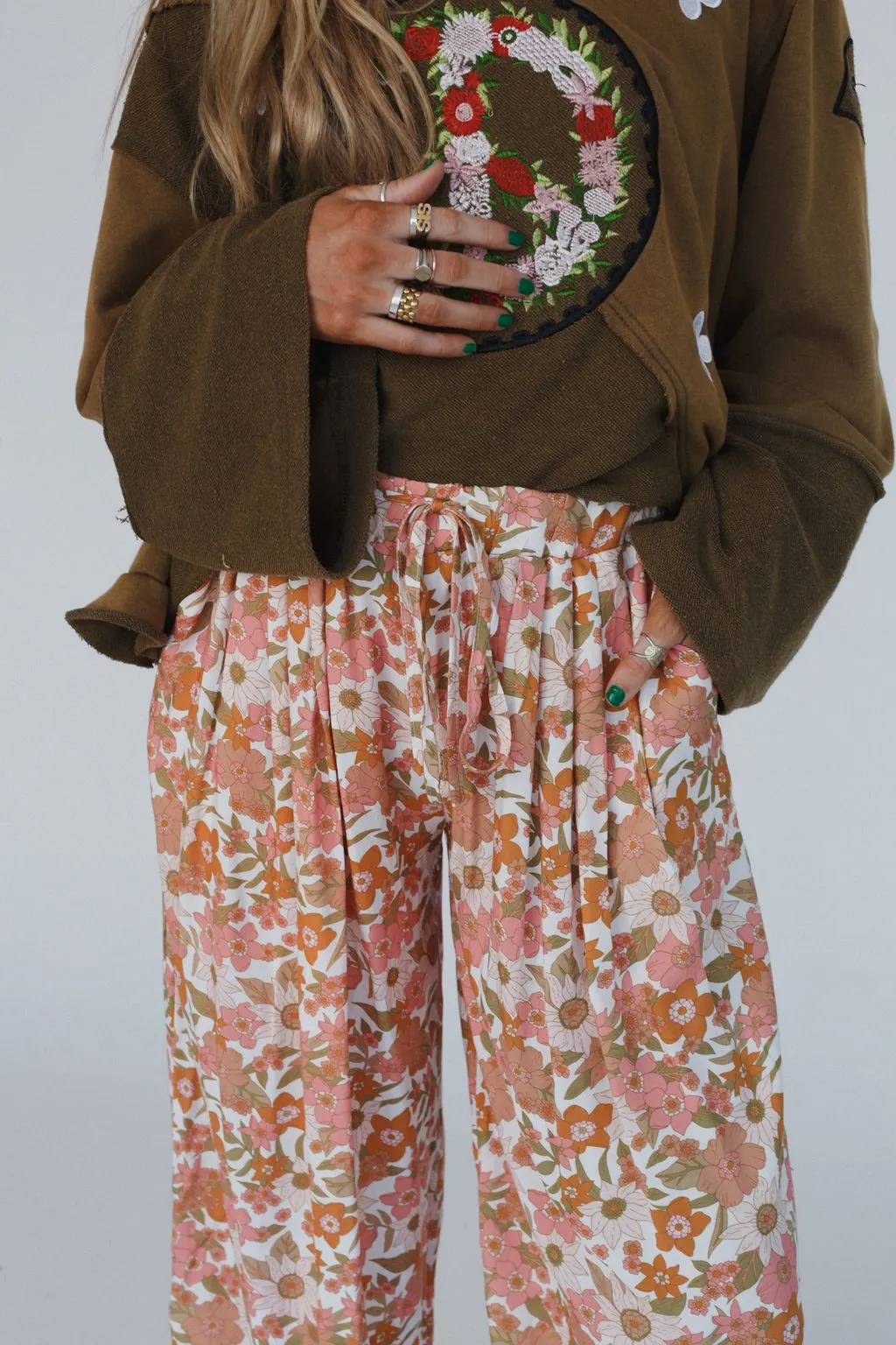 Flower Flair Pants - Ivory Multi