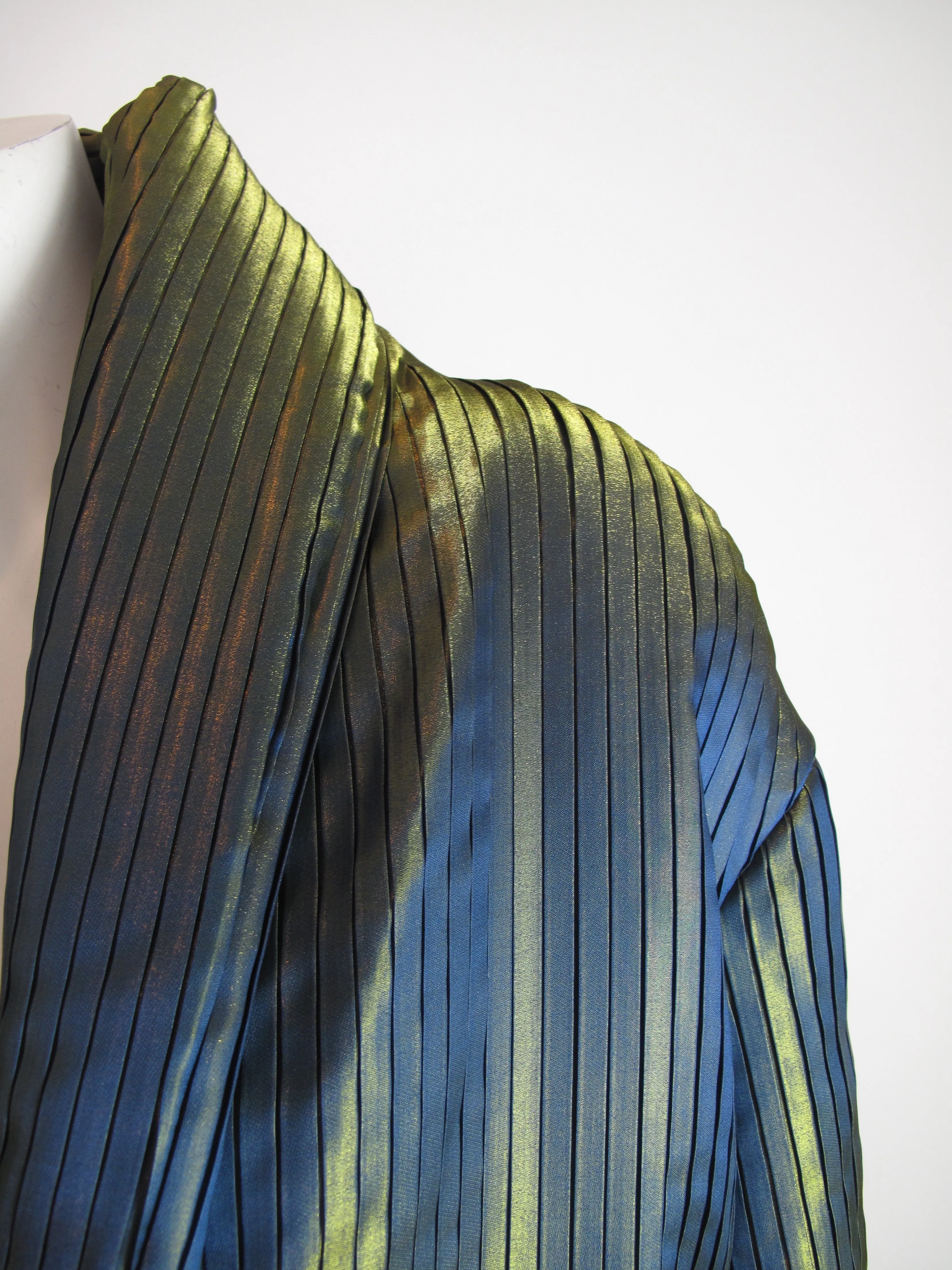 ROMEO GIGLI Iridescent pleated jacket