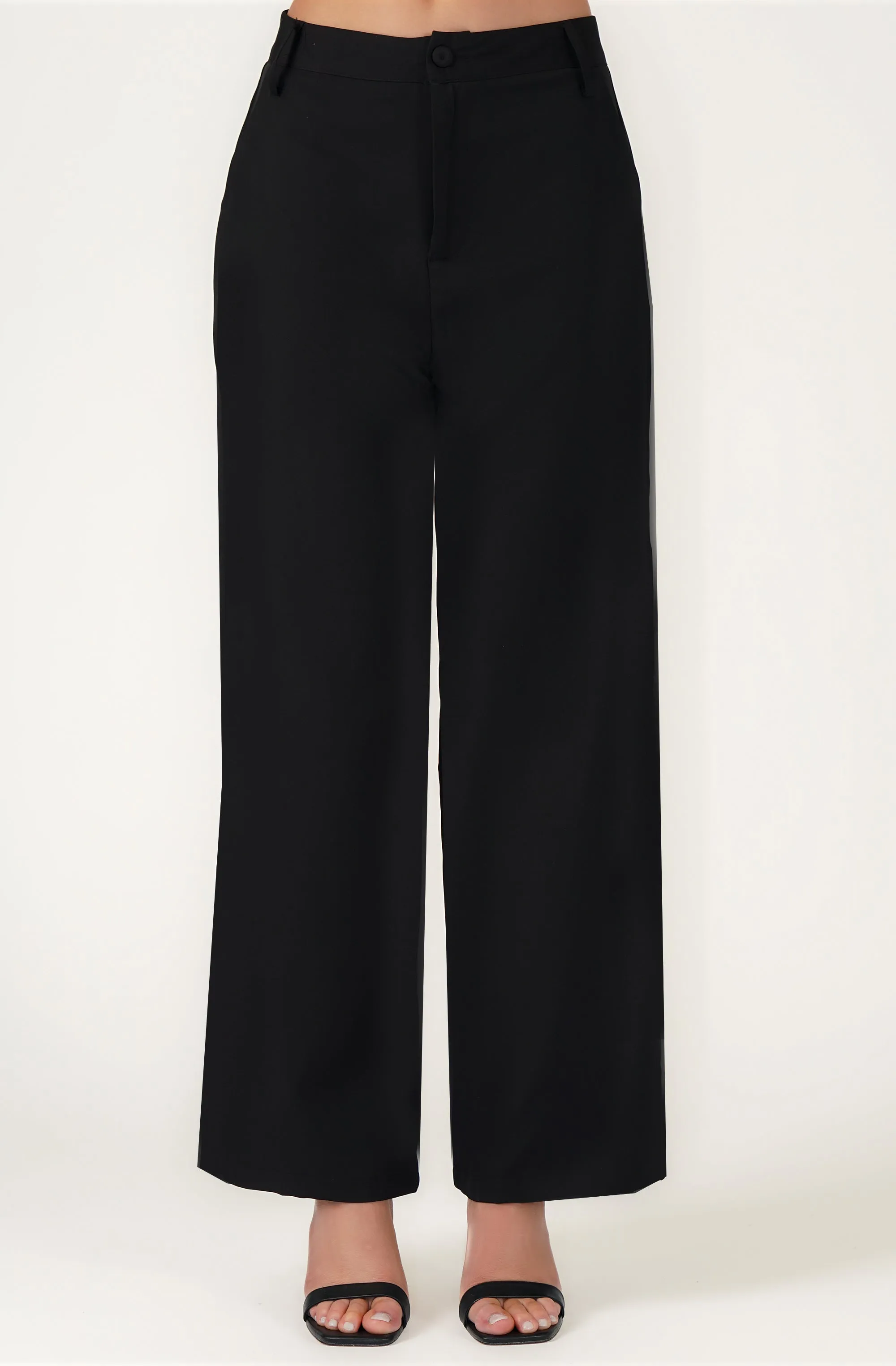 Wide Leg Pant with Gold Belt